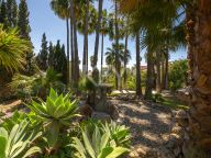 Villa for sale in Marbella East