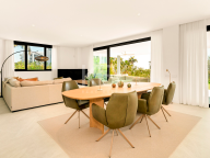 Ground Floor Apartment for sale in Los Monteros, Marbella East