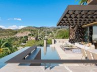 Villa for sale in El Rosario, Marbella East