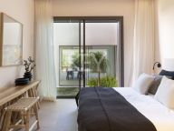 Villa for sale in Cascada de Camojan, Marbella Golden Mile