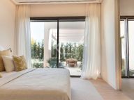 Villa for sale in Cascada de Camojan, Marbella Golden Mile