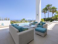 Villa for rent in Benahavis