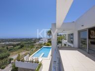 Villa for rent in Benahavis