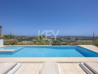 Villa for rent in Benahavis