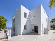 Villa for rent in Benahavis
