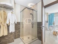 Villa for rent in Benahavis