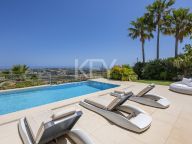 Villa for rent in Benahavis