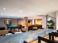 Villa for sale in Nueva Andalucia