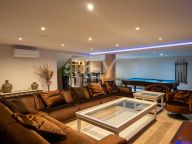 Villa for sale in Nueva Andalucia