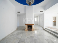 Villa for sale in Marbella - Puerto Banus