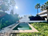 Villa for sale in Marbella - Puerto Banus