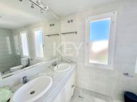 Villa for sale in Marbella - Puerto Banus