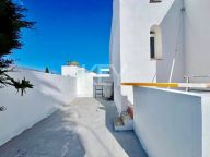 Villa for sale in Marbella - Puerto Banus