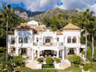Villa for sale in Sierra Blanca, Marbella Golden Mile