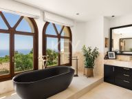 Villa for sale in Sierra Blanca, Marbella Golden Mile