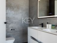 Villa for sale in Valle Romano, Estepona