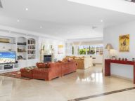 Villa for sale in Paraiso Alto, Benahavis