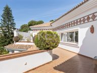 Villa for sale in Paraiso Alto, Benahavis