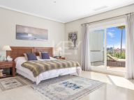 Villa for sale in Paraiso Alto, Benahavis
