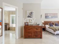 Villa for sale in Paraiso Alto, Benahavis