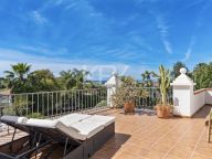 Villa for sale in Paraiso Alto, Benahavis