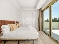 Duplex Penthouse for sale in Benalús, Marbella Golden Mile