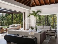Villa for sale in El Herrojo, Benahavis
