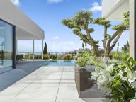 Villa for sale in Casares