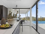 Villa for sale in Casares