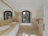 Villa en venta en Monte Mayor, Benahavis
