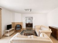 Villa for sale in El Paraiso, Estepona
