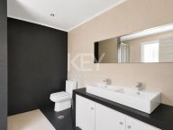 Villa for sale in El Paraiso, Estepona