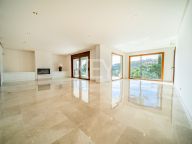 Villa for sale in Benahavis