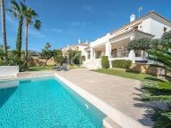 Villa for sale in Benahavis