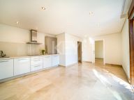 Villa for sale in Benahavis