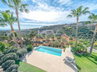 Villa for sale in Benahavis