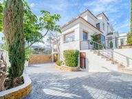 Villa for sale in Benahavis