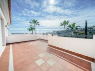 Villa for sale in Benahavis