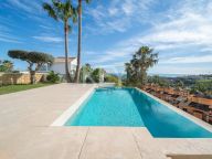 Villa for sale in Benahavis