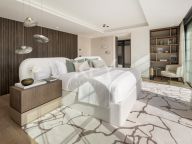 Villa for sale in Nueva Andalucia
