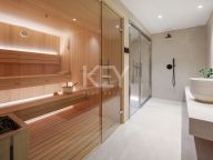 Villa for sale in Nueva Andalucia