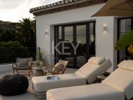 Villa for sale in Benahavis