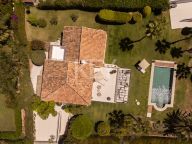 Villa for sale in Benahavis