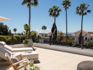 Villa for sale in Benahavis