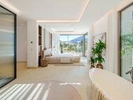Villa for sale in Nueva Andalucia