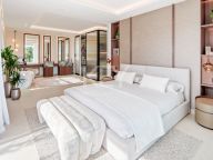 Villa for sale in Nueva Andalucia