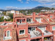 Duplex Penthouse for sale in Benahavis
