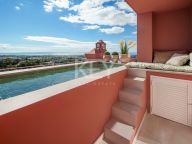 Duplex Penthouse for sale in Benahavis