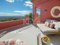 Duplex Penthouse for sale in Benahavis