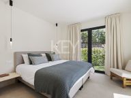 Villa for sale in La Alqueria, Benahavis